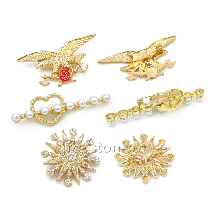 Custom Brooch in Coat suppliers